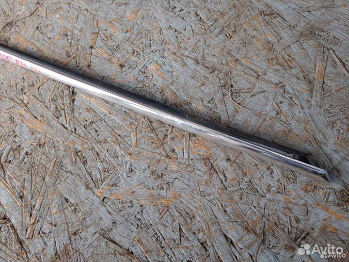 Бархотка передняя правая Volkswagen Passat