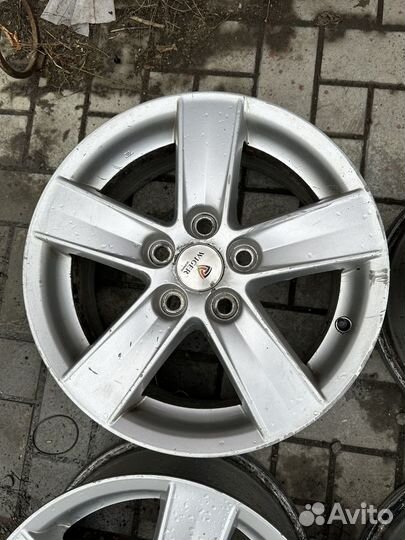 Диски оригинальные Mitsubishi R16