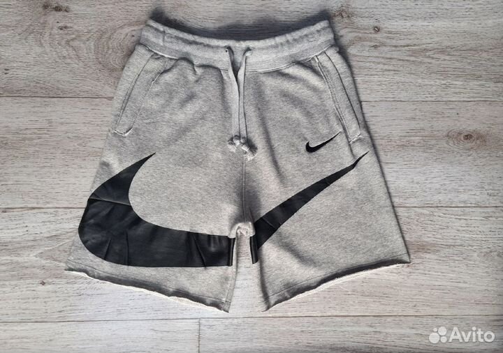 Шорты Nike
