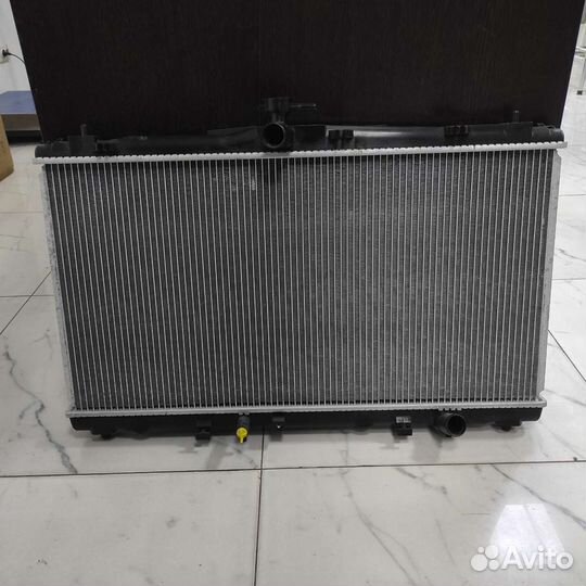 Радиатор охлаждения двигателя Toyota Camry V50