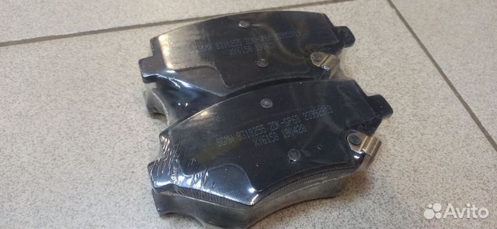 Колодки тормозные передние (General Motors) Chevro