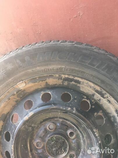 Michelin Alpin 5 205/60 R16 96H