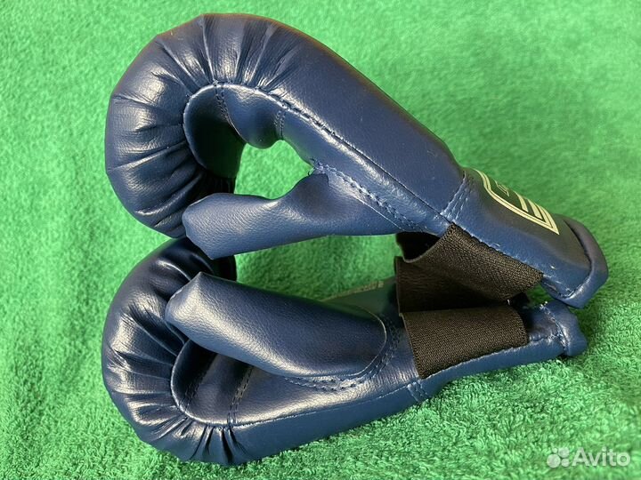 Боксерские перчатки Leco