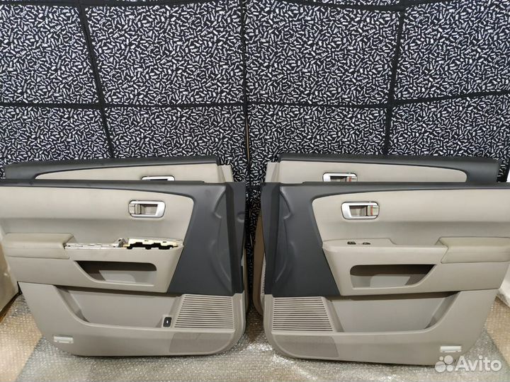 Honda pilot 2 комплект дверного пластика