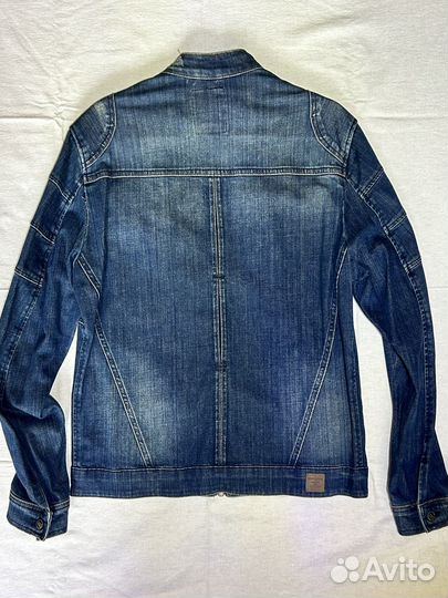 Джинсовая куртка