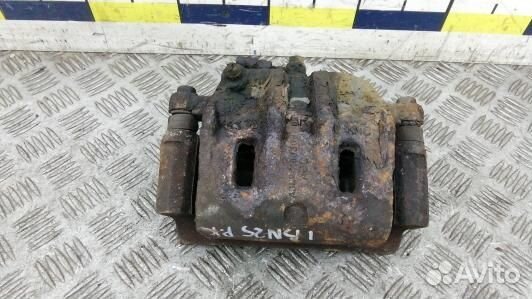 Суппорт тормозной передний правый KIA sorento 1 (1