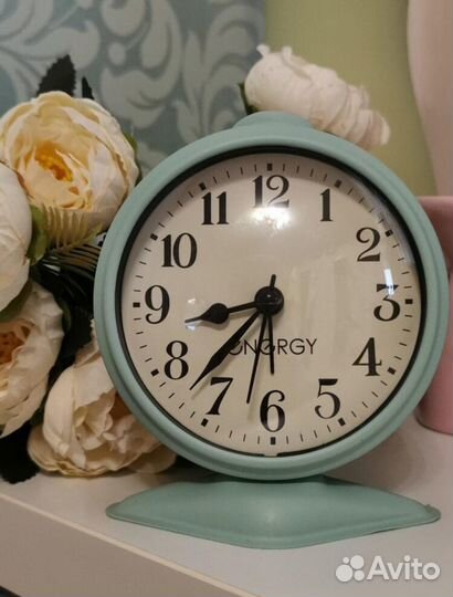 Часы-будильник energy. Металл мятного цвета