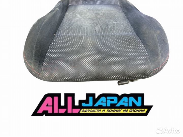 Сиденье переднее Subaru Forester SF5 EJ205 2001