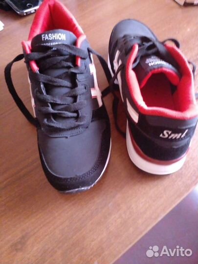 Кроссовки 38 размер