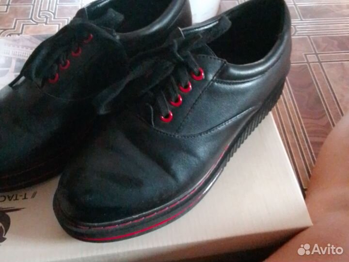 Ботинки женские