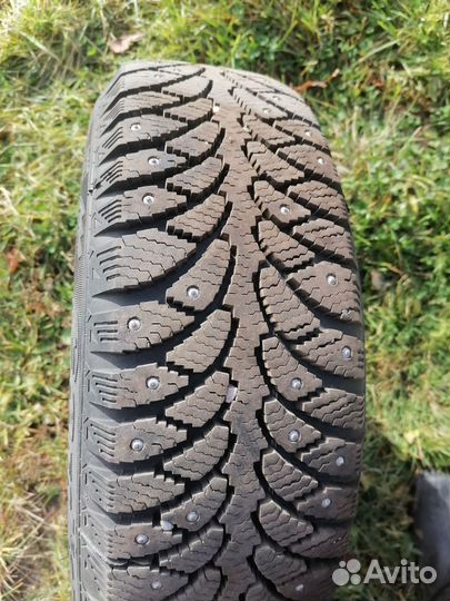 Продам комплект зимних колёс