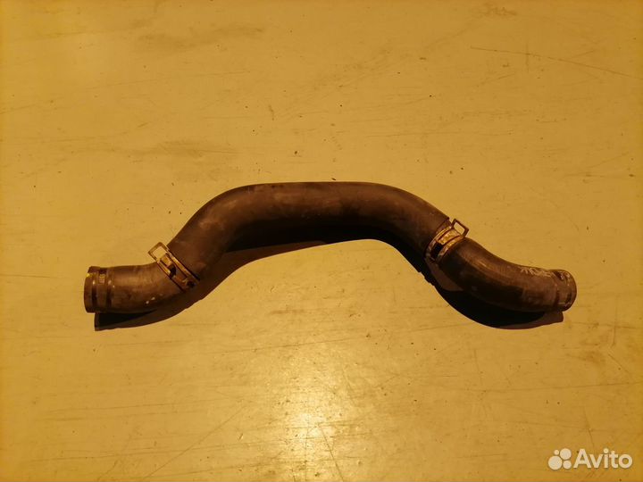 Патрубок охлаждения (радиатора) LF4J-15-186Bверхни