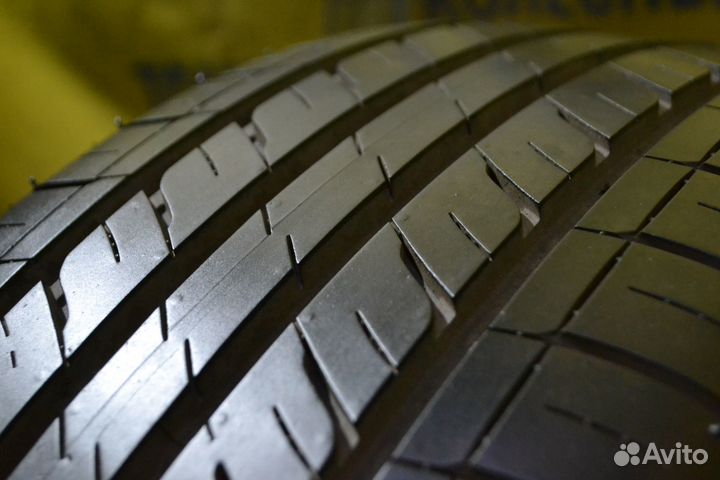 Dunlop Enasave EC300 215/60 R16