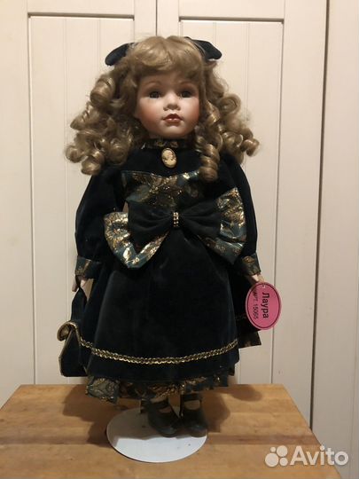 Кукла фарфоровая коллекционная