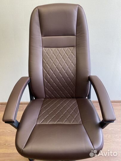 Компьютерное кресло. Кресло руководителя