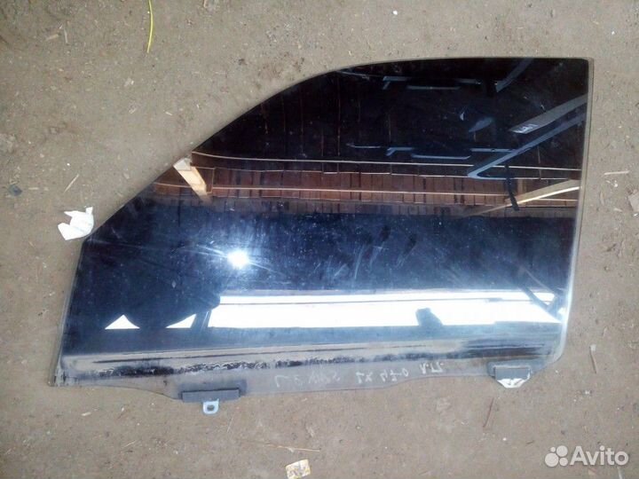 Стекло переднее левое Lexus Lx-470 1998-2005