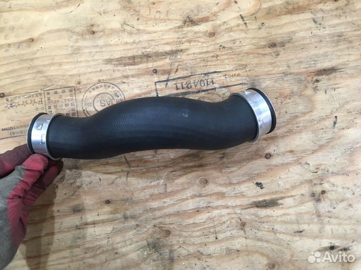 Патрубок интеркулера 1.4TSI гольф 5 6 джетта туран