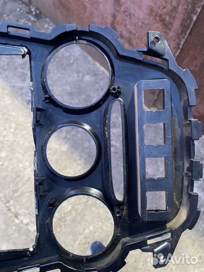 Консоль центральная LADA granta