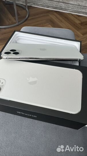 iPhone 11 Pro Max, 64 ГБ