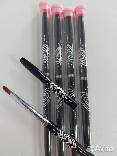 Продам кисти для наращивания ногтей