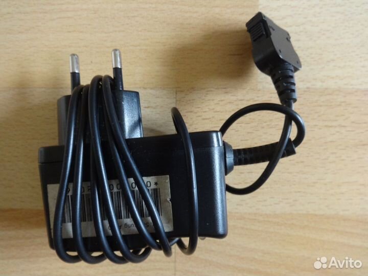 Зарядное устройство