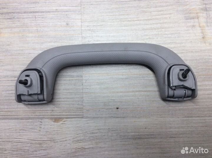 Ручка внутренняя потолочная передняя правая