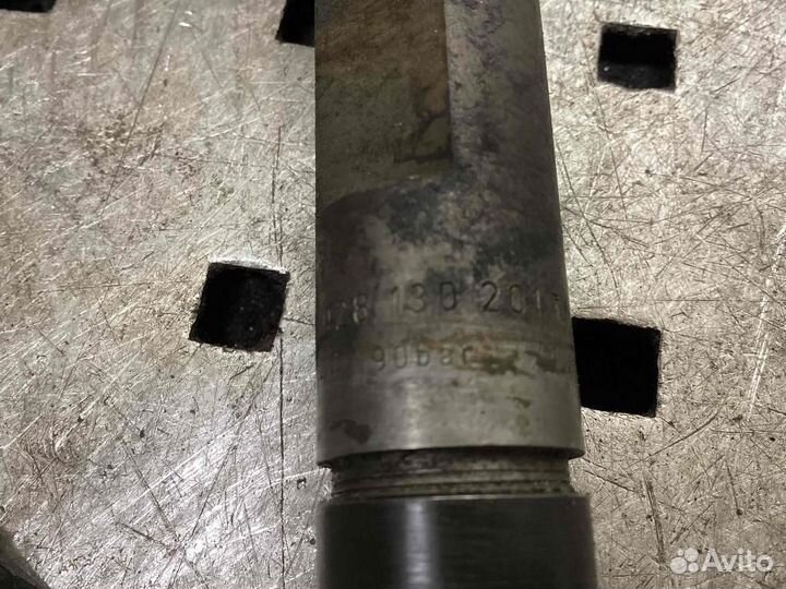 Форсунка топливная Volkswagen Passat