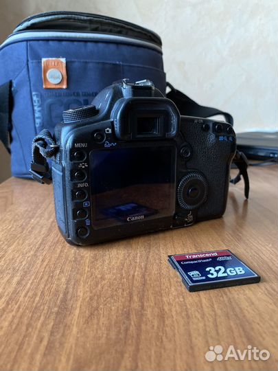 Фотоаппарат canon 5D mark ii + 50 mm+вспышка