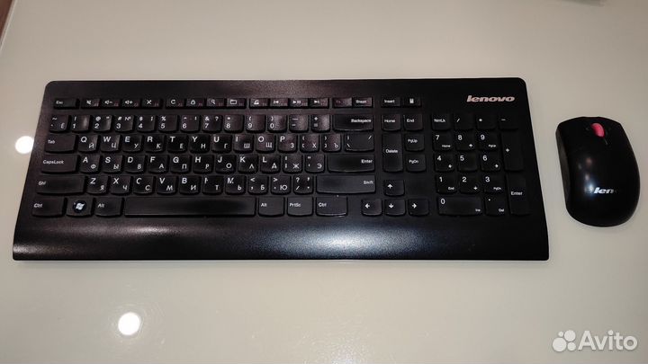 Беспроводная клавиатура и мышь Lenovo