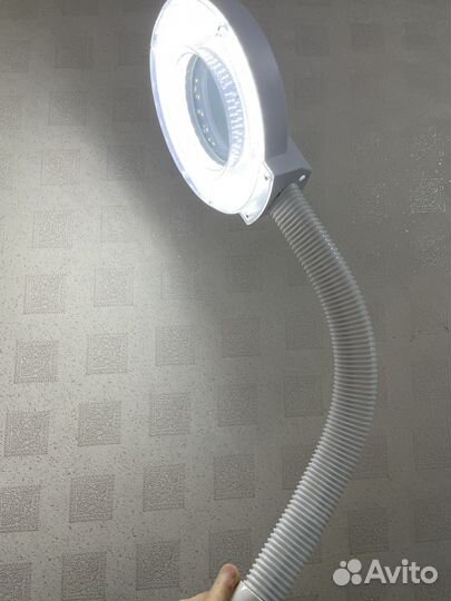 Кольцевая лампа лупа