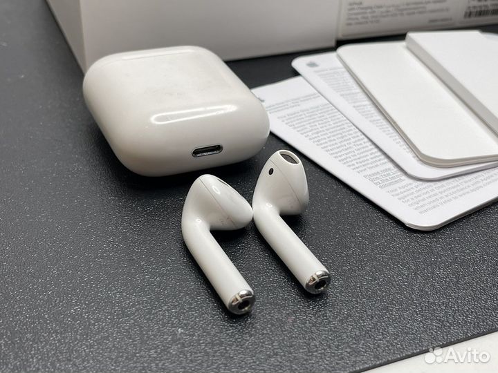 Беспроводные наушники apple airpods 1
