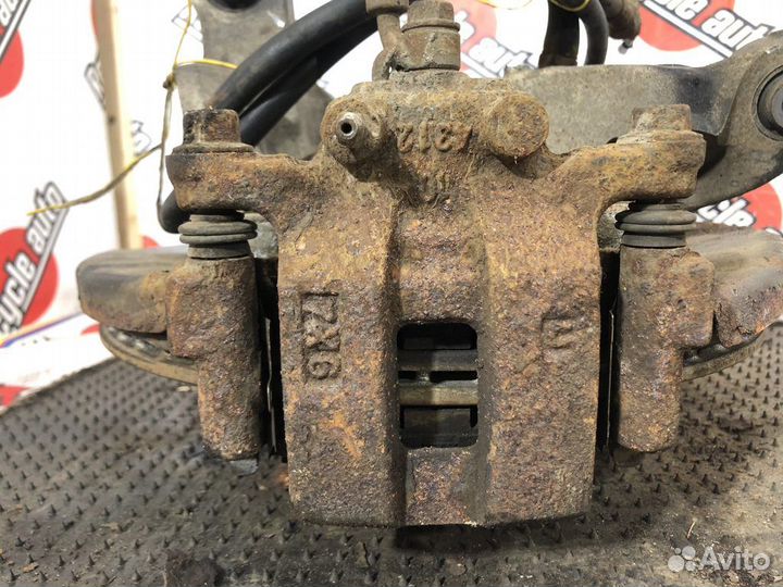 Ступица nissan skyline NV36 VQ25 R R 2007 Зад / За