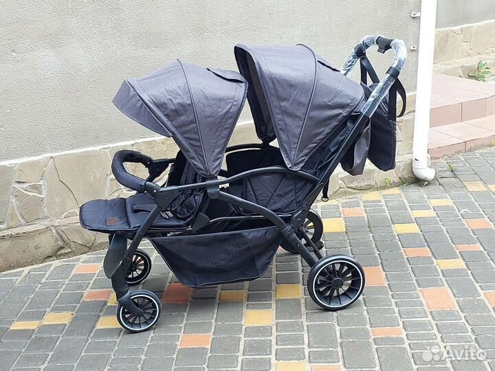 Коляска для двойни или погодок (паровозик)