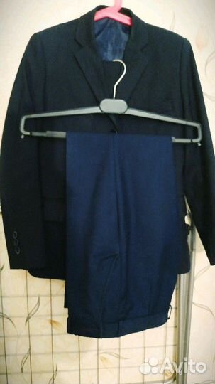 Школьный костюм для мальчика и ранец