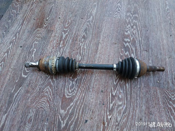 Полуось передняя левая для Opel Astra H / Family