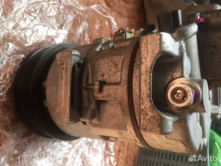 Компрессор кондиционера Toyota Avensis 2