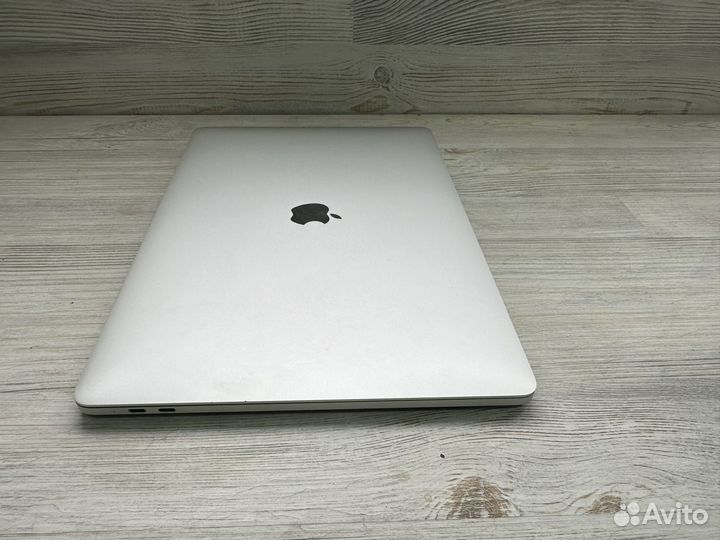 MacBook Pro 15 l7/16Gb/2018