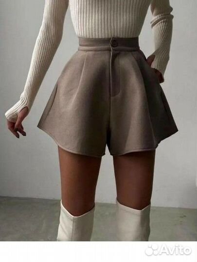 Продам женские шорты 46 размер
