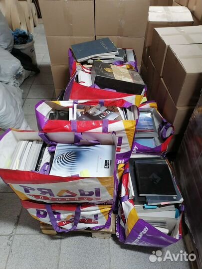 300 глянцевых каталогов