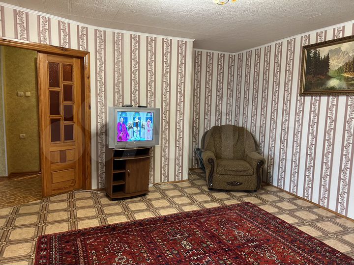 2-к. квартира, 64 м², 13/13 эт.