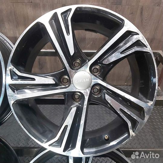 Диски литые R17 5x114.3 7j dia60.1 et45