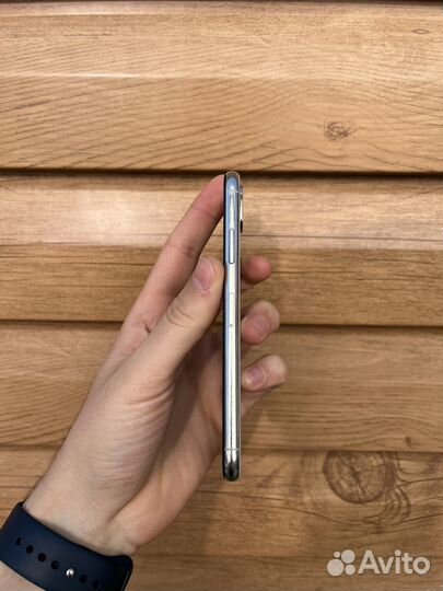 iPhone X, 64 ГБ