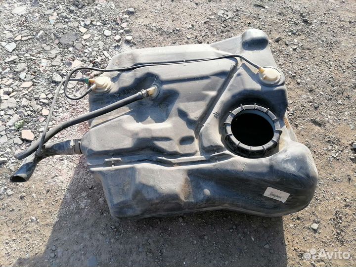 Продам бензобак