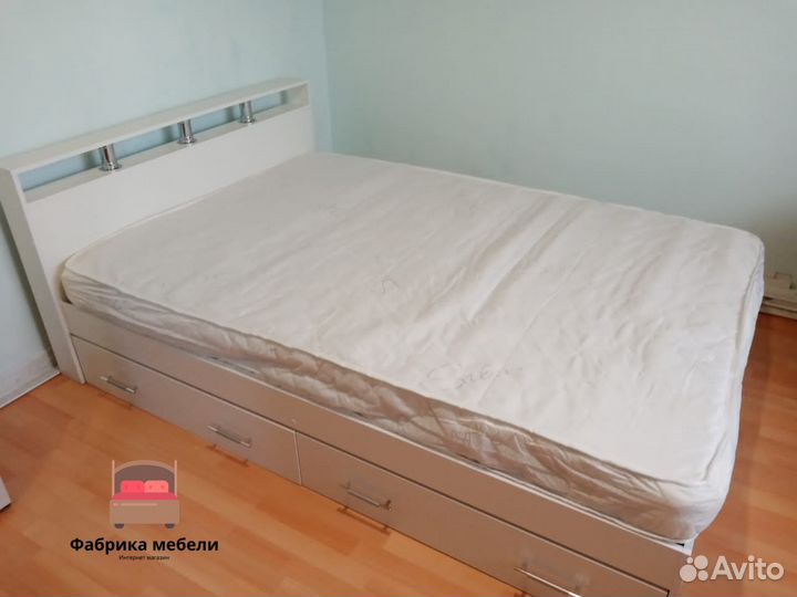 Кровать С матрасом