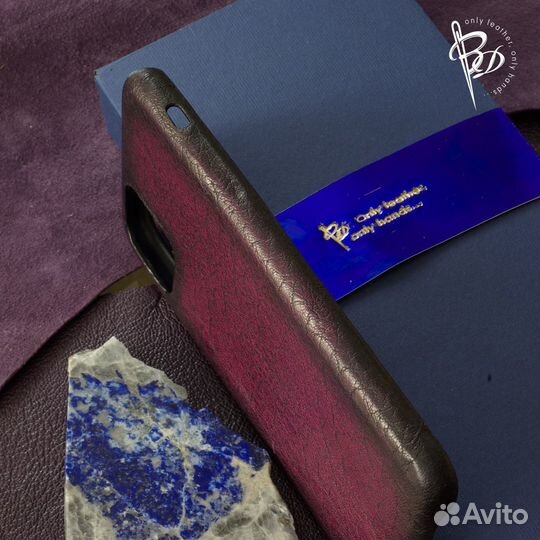 Чехол для телефона iPhone 12. Натуральная кожа