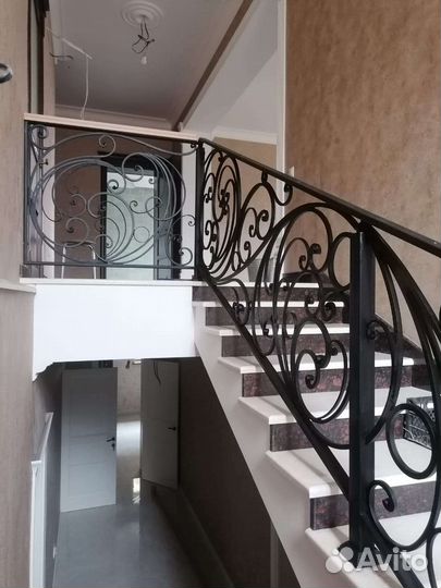 Перилы любова вида