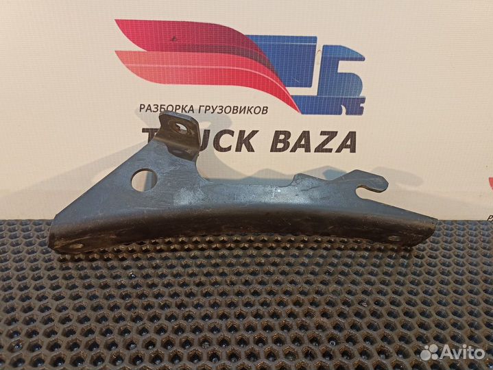 1732320 Кронштейн крыла левого правый Daf XF105