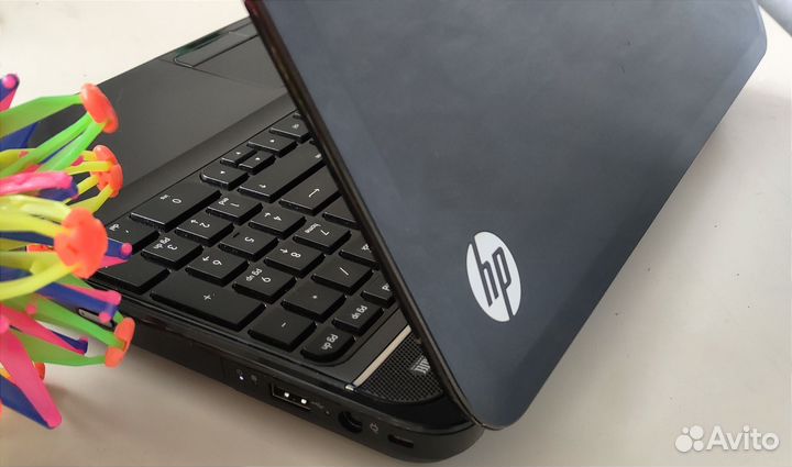 Ноутбук HP 4ядра/ssd/новый аккум