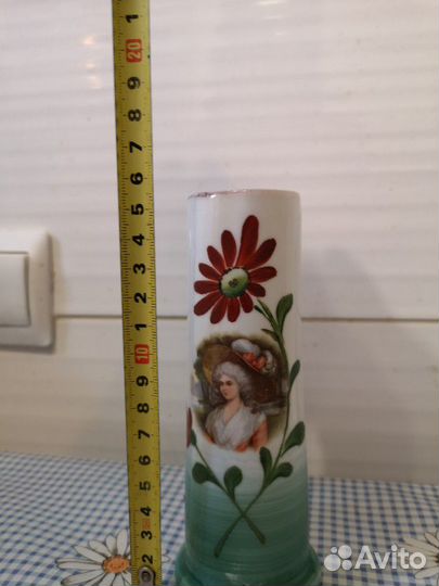 Ваза, молочное стекло