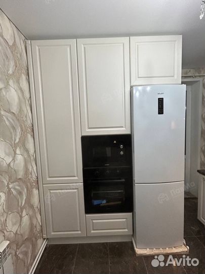 Кухонные гарнитуры в эмали с подсветкой 40